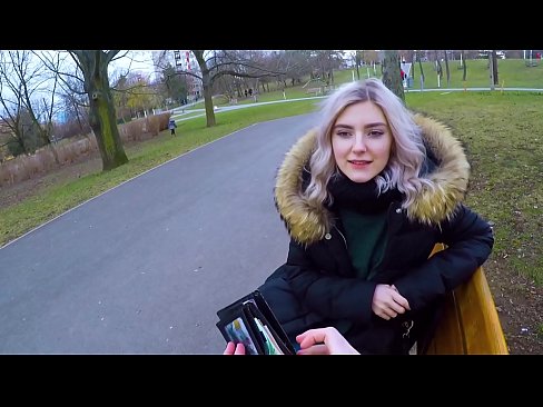 ❤️ Gleypir heitt ásamt ókunnugra fyrir peninga - blástur í garðinum eftir Evu Elfie ❤ Fjandinn myndband á klám is.loanworld.top ☑